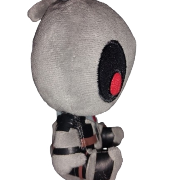 Deadpool: X-Men Grey Deadpool Mopeez Plush Toy - Picture 4 of 5